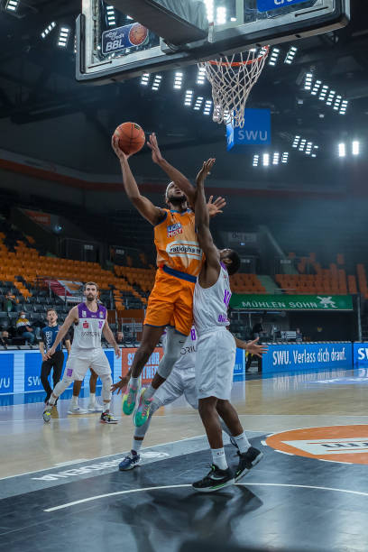 尤其在对阵 尤其在对阵