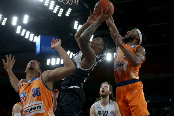 艺术和精准 艺术和精准