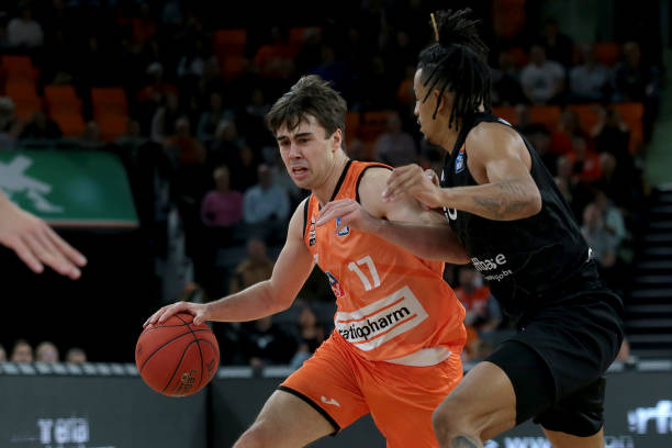 也有力回击 也有力回击