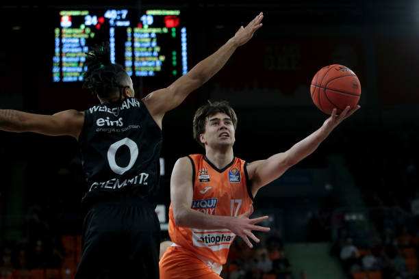 魔术的灵动 魔术的灵动